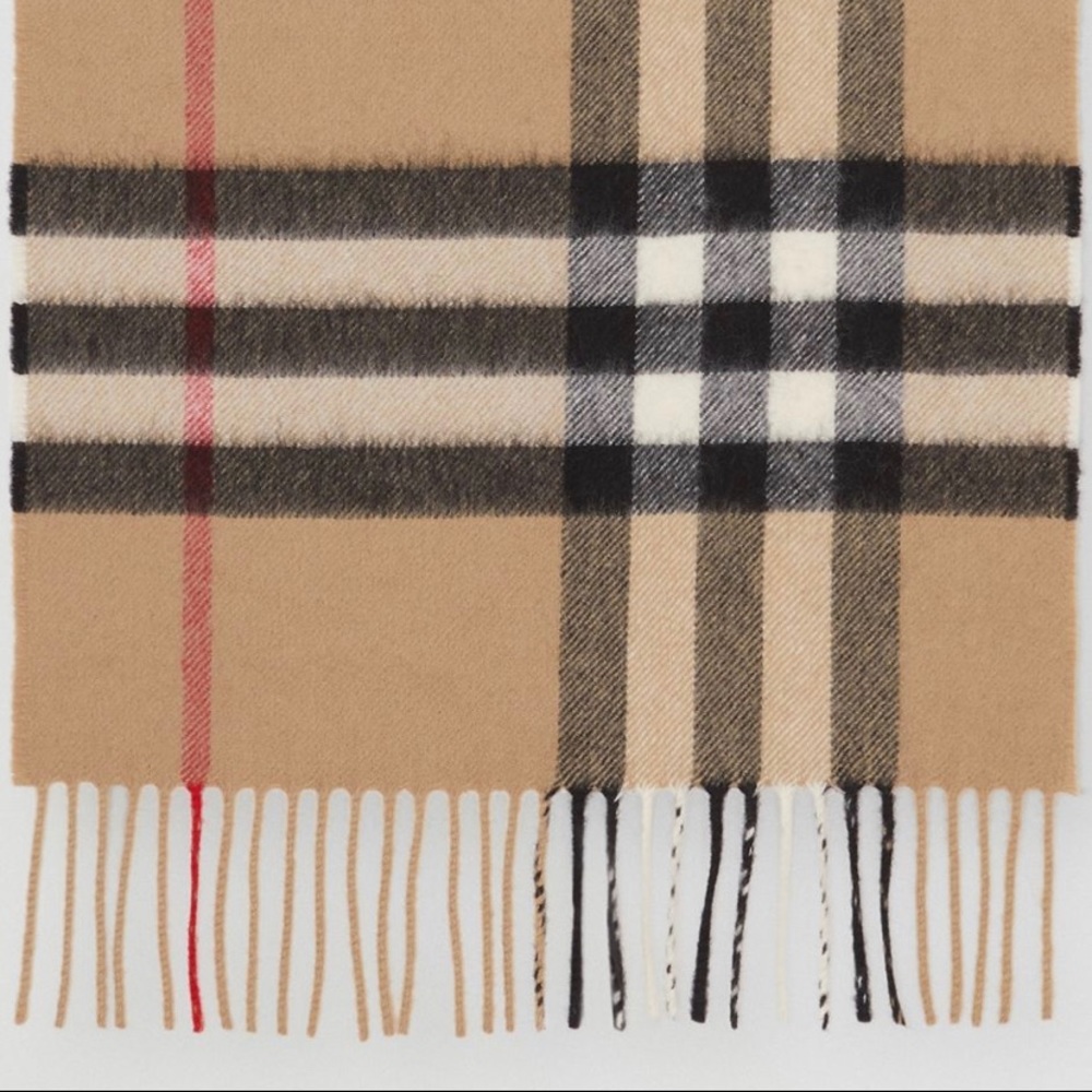 Classic check Burberry Scarf 100% Cashmere
